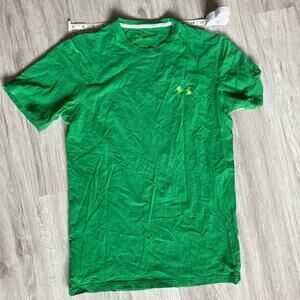 Under armour heatgear green shirt small mens